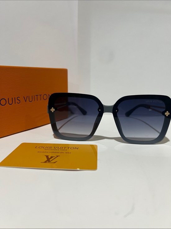 Louis Vuitton Accessories - Louis Vuitton Black Gradient Square Sunglasses with Gold Accents